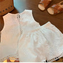 Conjunto de algodão Alice com blusa sem manga e short leve, ideal para meninas de 2 a 7 anos no verão.