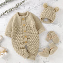 Kit Primeiros Mimos – Body, Luvas, Botinhas e Gorro Tricot – Boutique Infantil Les Enfants
