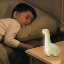 Luminária Infantil Dino Sonhador – Boutique Infantil Les Enfants