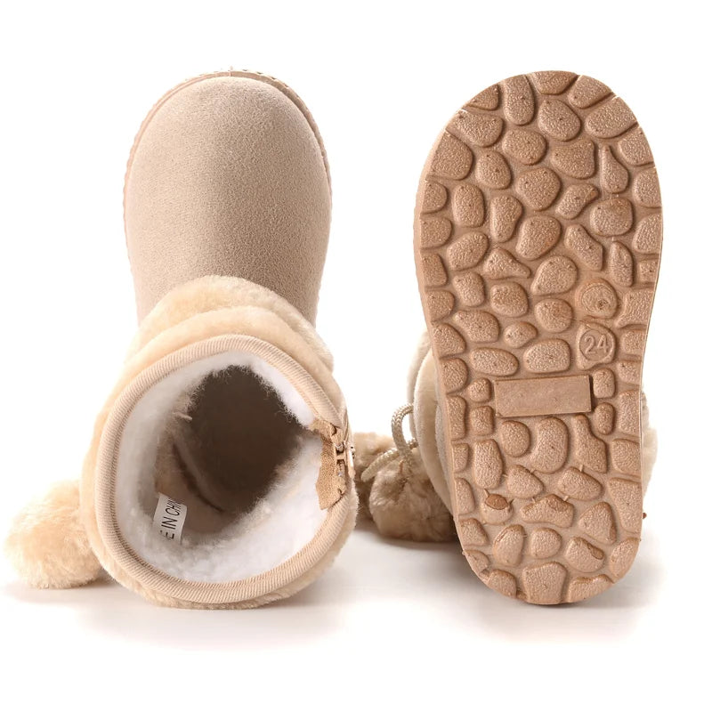 Botinha de Inverno Pompom