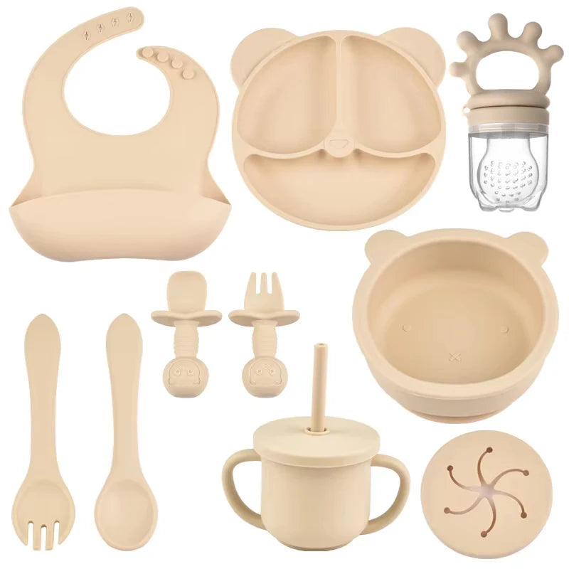 Kit Alimentação Infantil em Silicone – 9 Peças Antiderrapantes