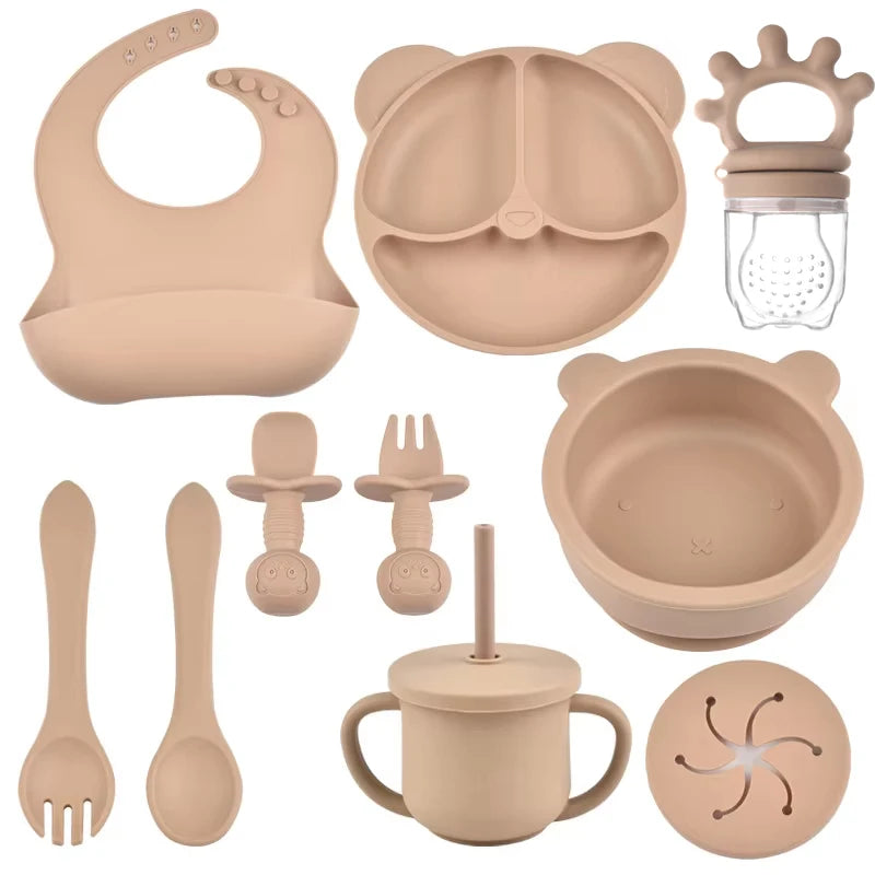 Kit Alimentação Infantil em Silicone – 9 Peças Antiderrapantes