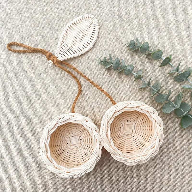 Pendente Decorativo Cereja em Rattan
