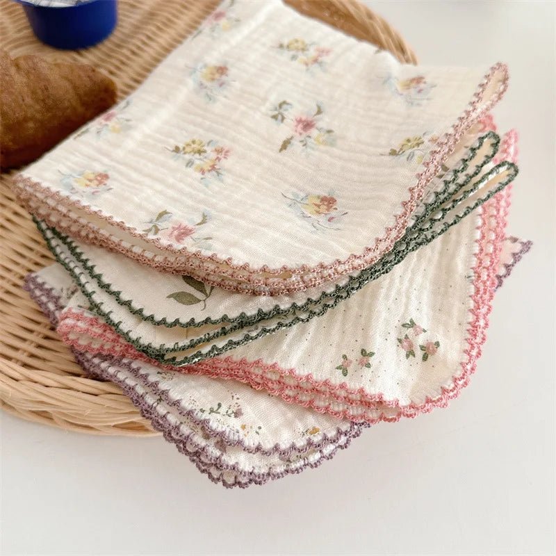 Conjunto de Paninhos de Boca Flores | 4 Paninhos – Boutique Infantil Les Enfants