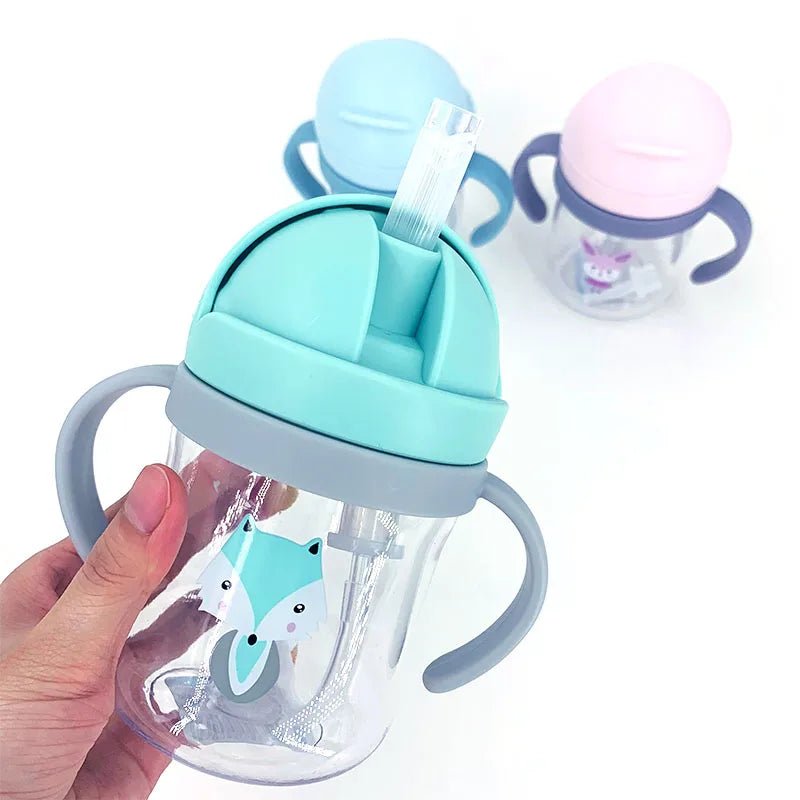 Copo Antiengasgo com Alça – Boutique Infantil Les Enfants