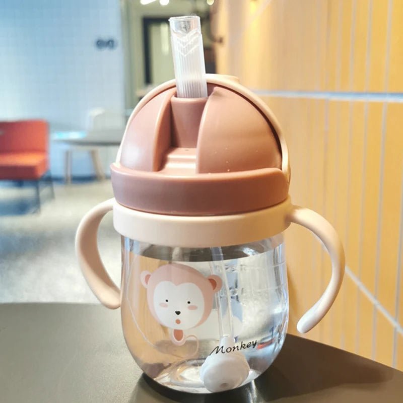 Copo Antiengasgo com Alça – Boutique Infantil Les Enfants