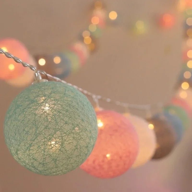 Luminária Cordão Fairy Lights com Bolas de Algodão – Boutique Infantil Les Enfants